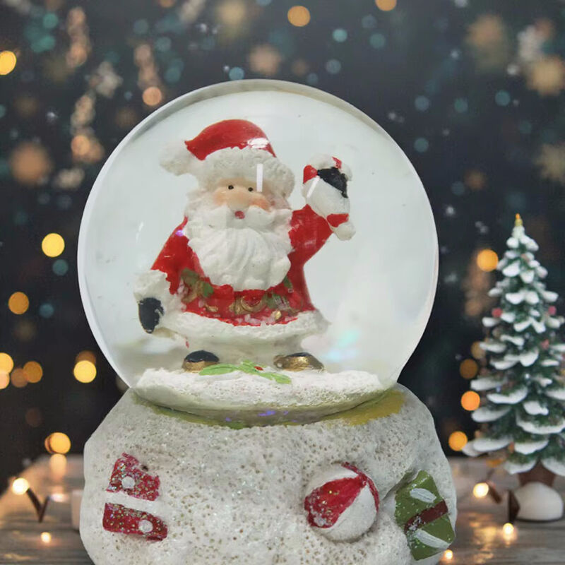 The Charm of Handmade Christmas Ornaments with Artisanal Character