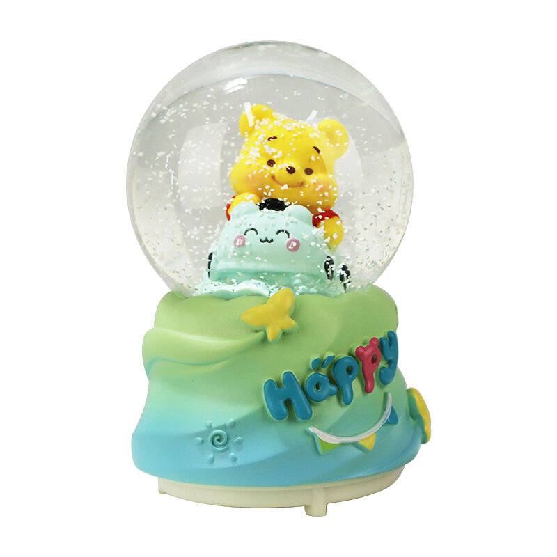 Winnie the Pooh - Globus Śnieżny z Dekoracją Disney'a
