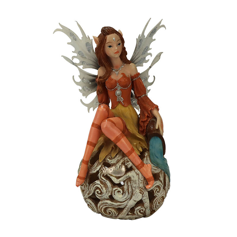 Gyanta Tündér a Gömbön Figura - Fantázia Stílusú Díszítőelem