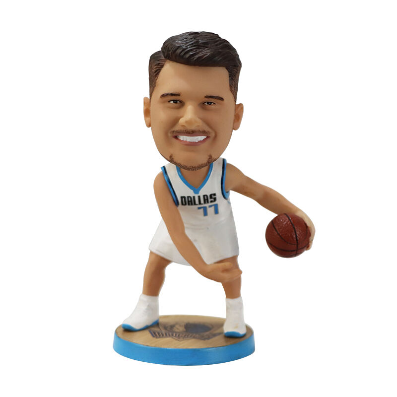 Luka Dončić Mavericks Bobble Head - NBA Decor