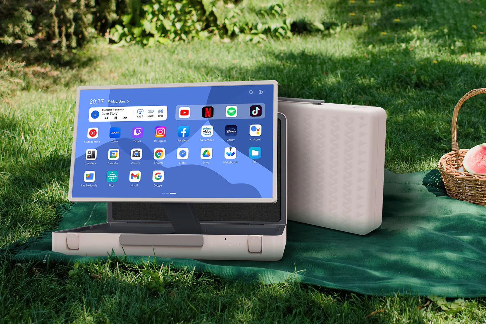 The difference between PackGo portable TV and traditional TV: 3 reasons you need to know