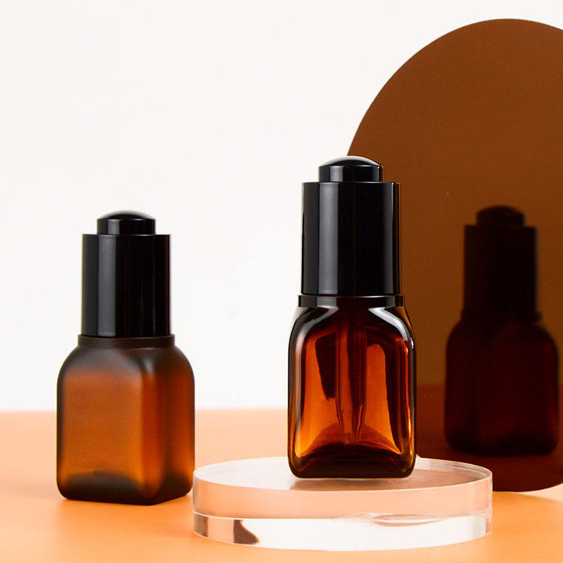 What Are the Best Plastic Bottle Designs for Preserving Essential Oils?