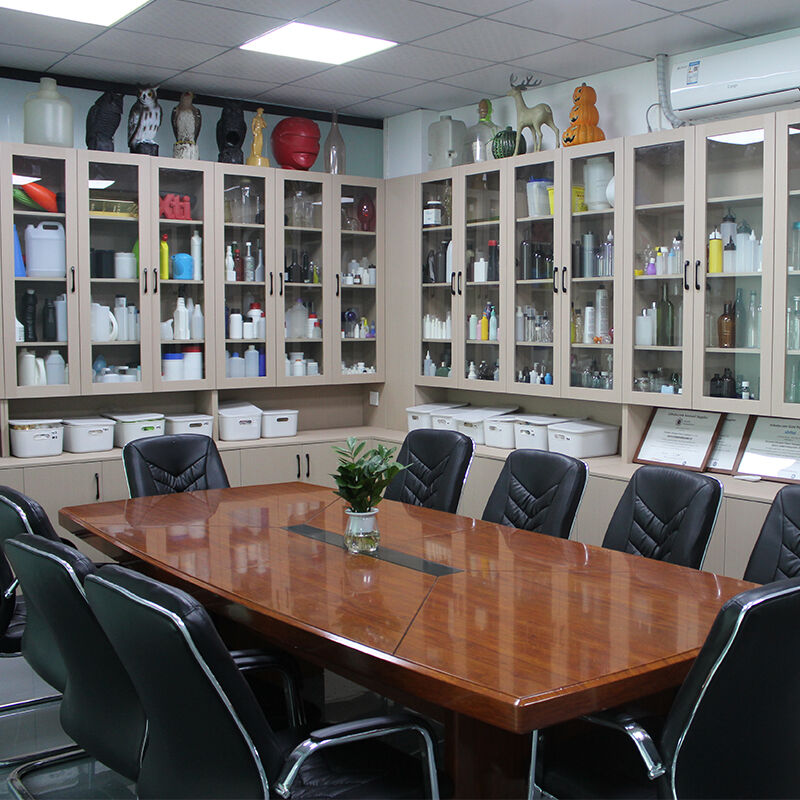 How to Identify Food-Grade PET Bottles for Safe Storage?