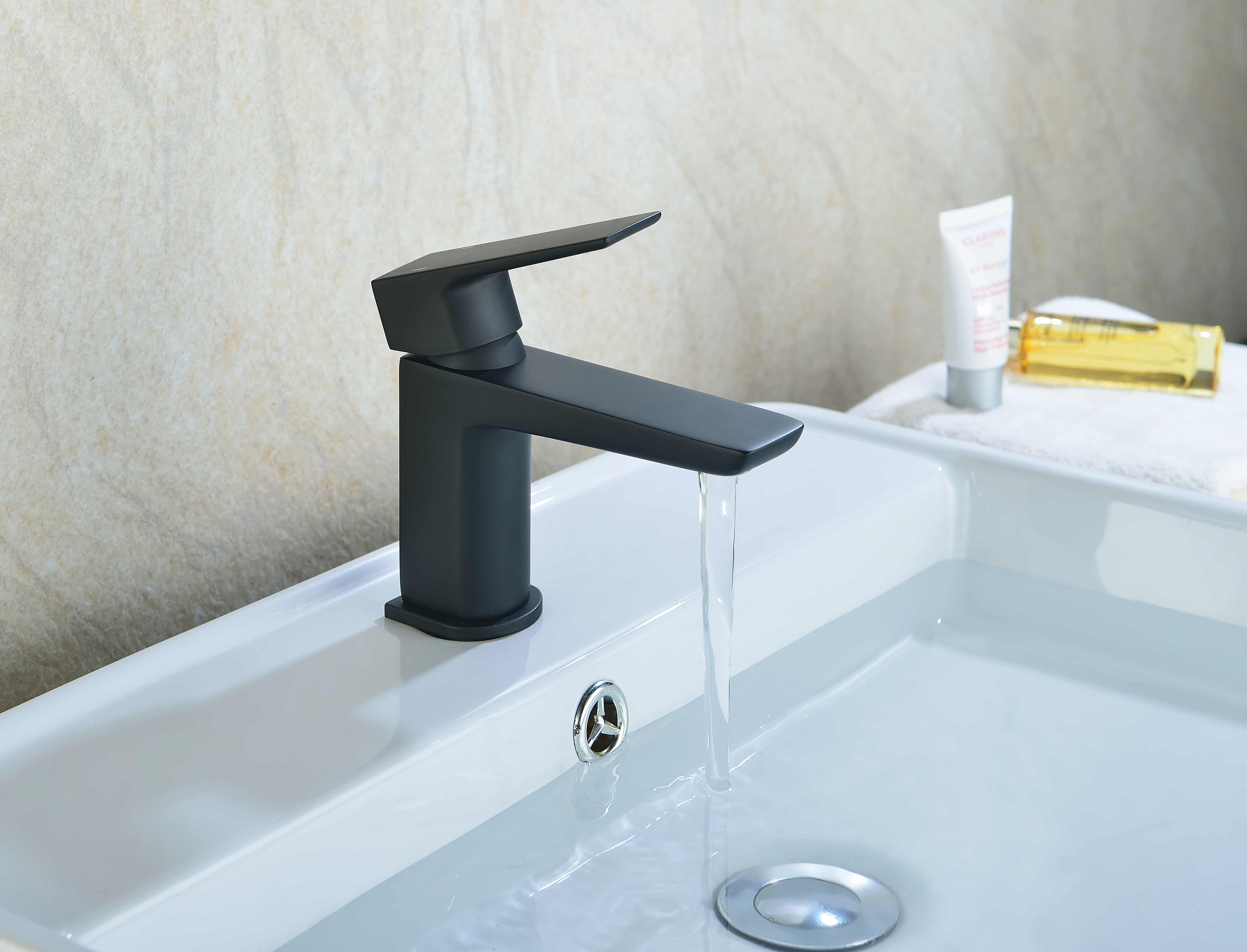 Hvordan modulære dusjsett effektiviserer store badromsrenoveringsprosjekter