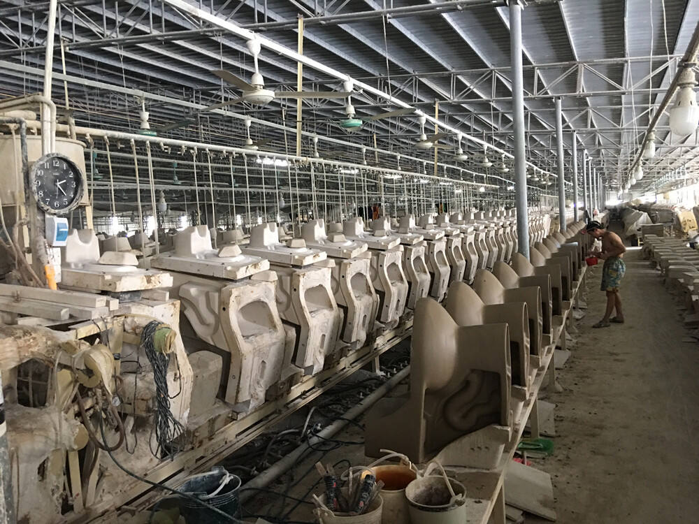 2.Toilet production line