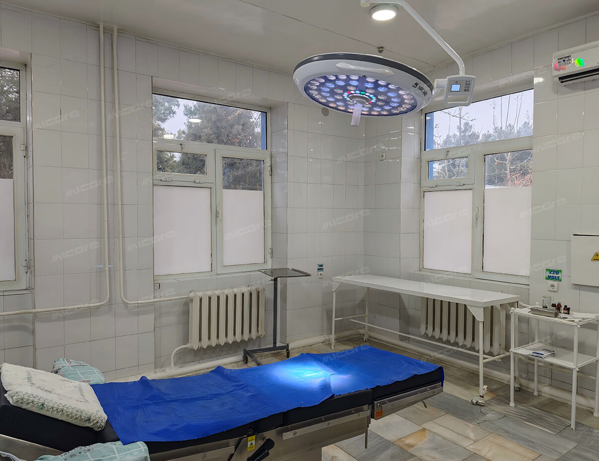 案例二-161 units Multi-Color led Plus E700 +  Battery.jpg