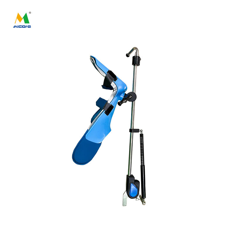 Atbalsta operāciju galds pneimatiskajā litotomijas pozīcijā kāju atspiežu ginekoloģijai MKA-050