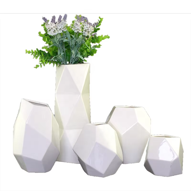 Exklusive Luxus-Keramikvasen für elegante Dekoration