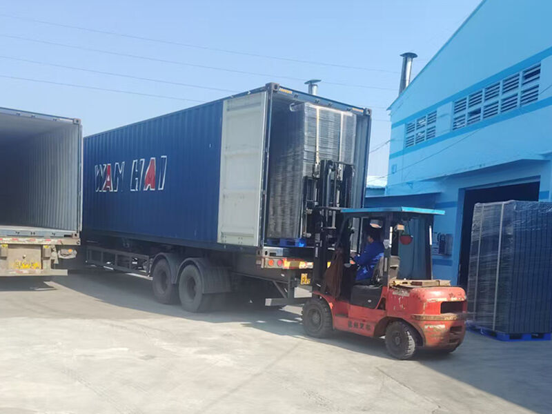 From China to Mexico — Rollable Grass Protection Floor in Transit!