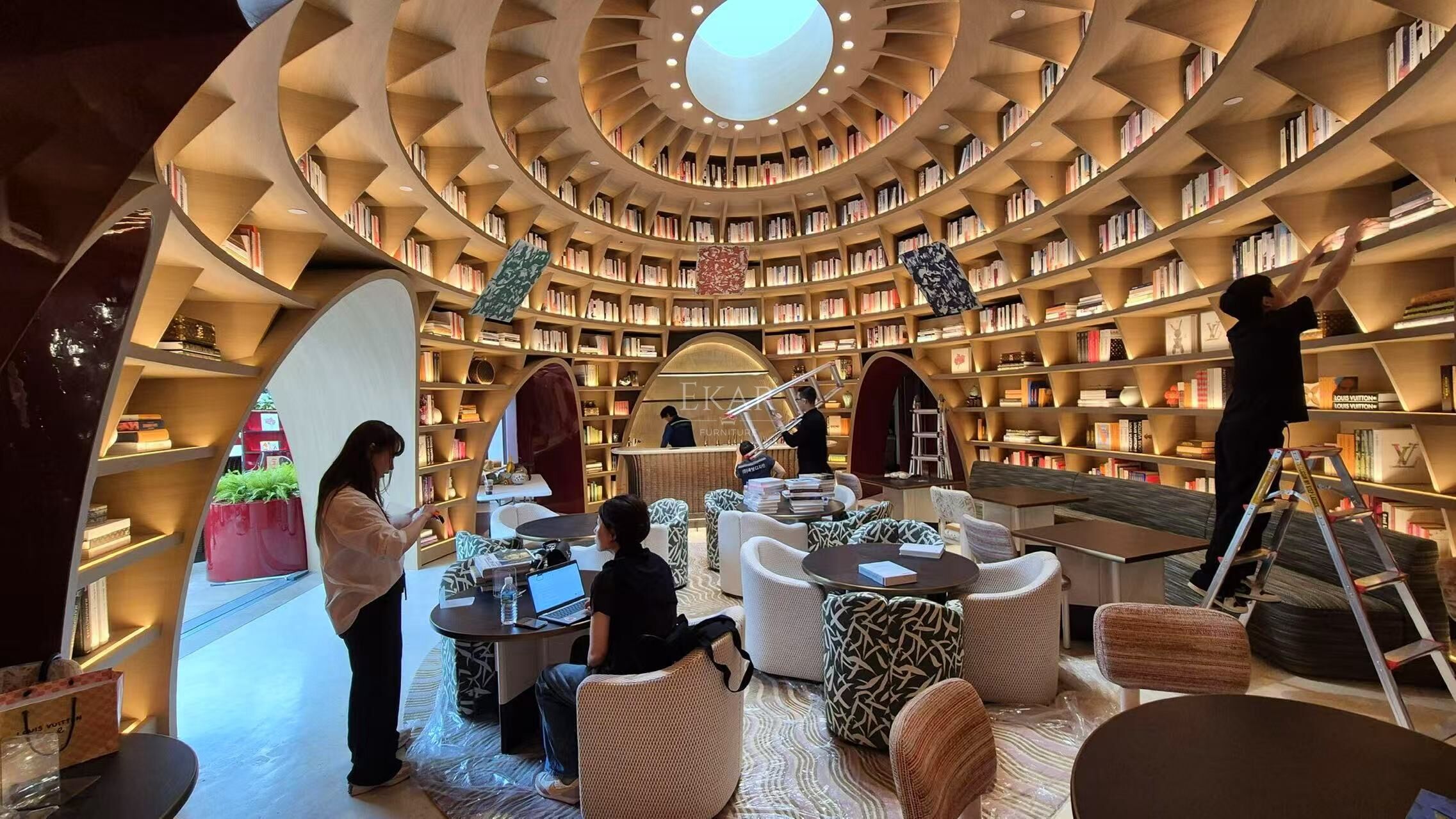 EKAR FURNITURE's Coffee Shop Project in South Korea: Where Design Meets Delight