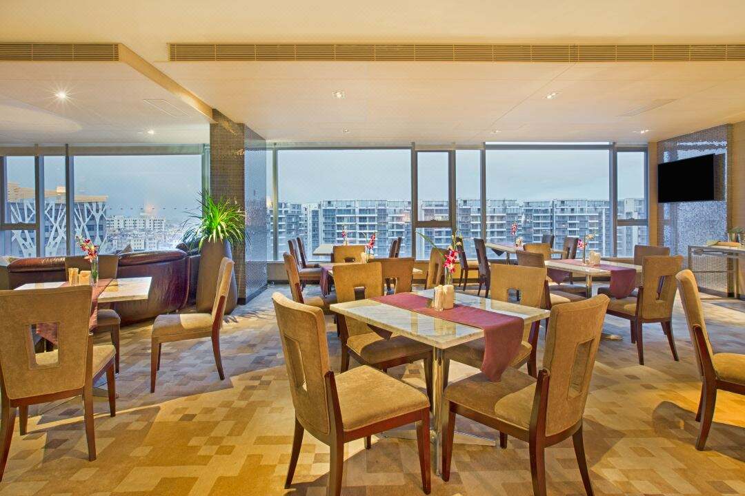 Elevates the Crowne Plaza Huadu with Bespoke Design Solutions