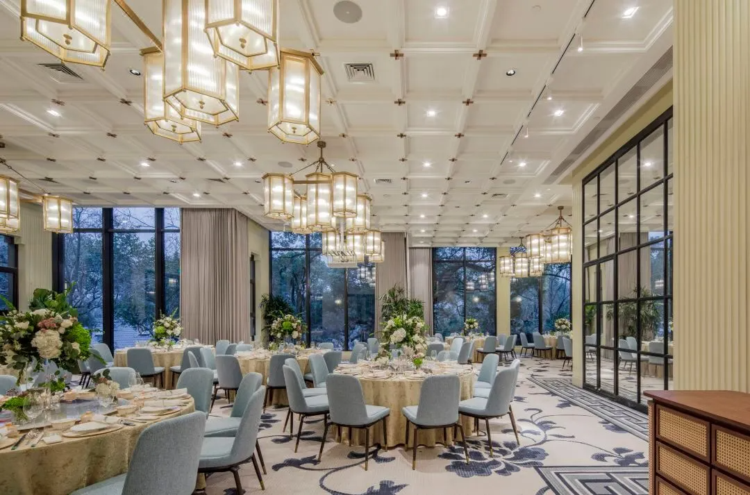 Proyekto ng EKAR FURNITURE’s Hangzhou Shangri-La Hotel: All Day Restaurant