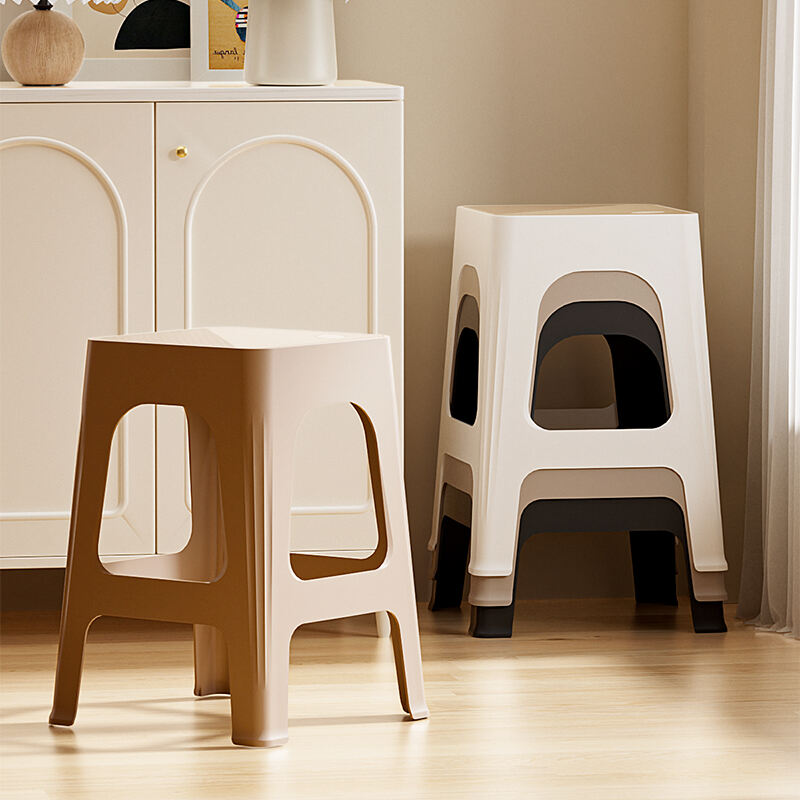 Tabouret carré empilable au style européen simple