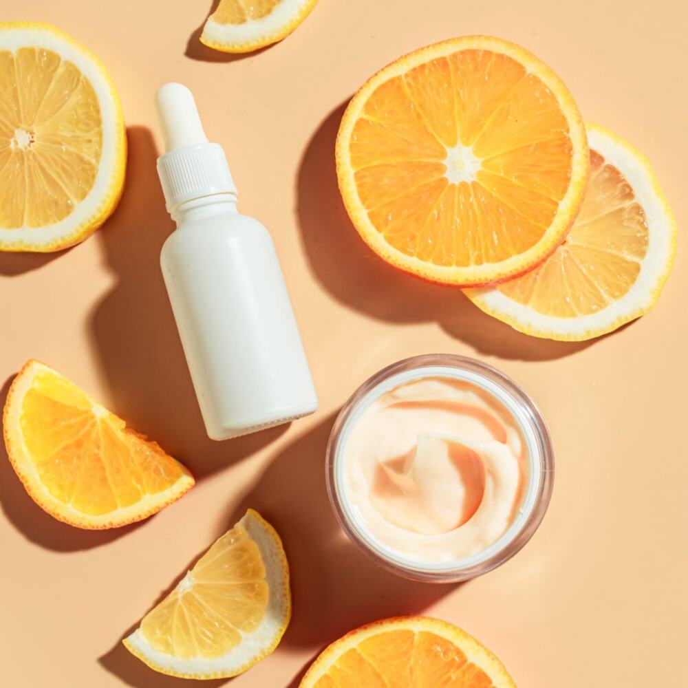 Comment structurer un système de soins à la vitamine C pour le visage et le corps ?