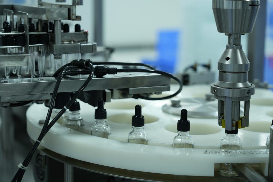Cómo funciona la fabricación OEM de productos para el cuidado de la piel: proceso paso a paso explicado