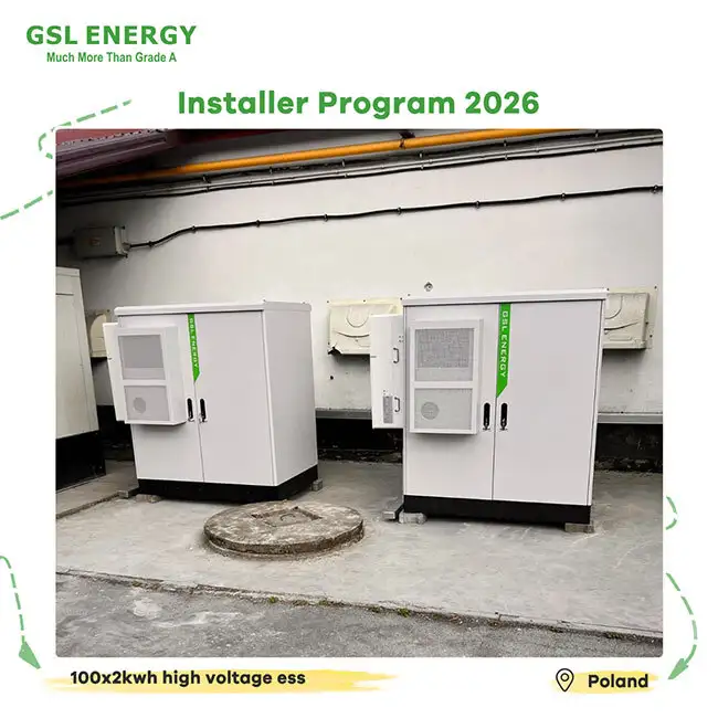 Кейс-стади по высоковольтной системе накопления энергии (ESS) для коммерческих и промышленных объектов в Польше: 2 × 100 кВт·ч аккумуляторных систем хранения энергии, подключённых параллельно (система общей ёмкостью 200 кВт·ч, 2026 г.)