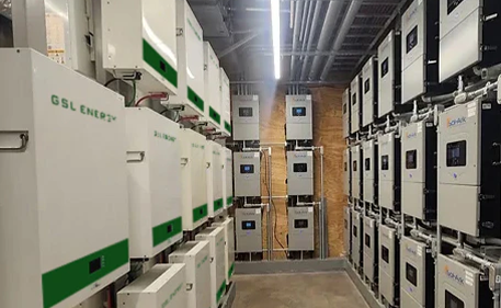 GSL ENERGY 288KVA 140KWH Hybride sur le réseau hors réseau Inverteur Lifepo4 Système de batterie aux États-Unis