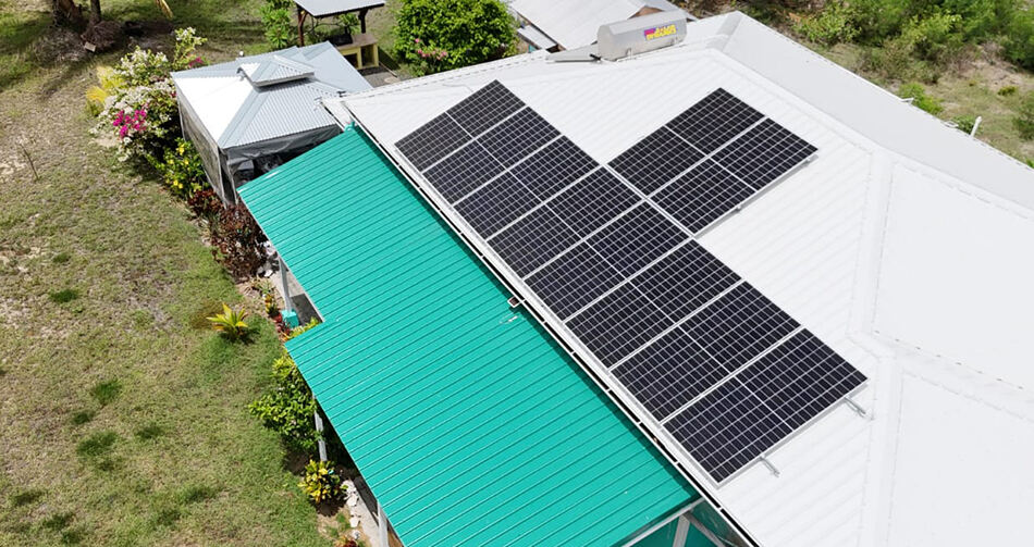 240511_Grenada_12kw-inverter-10kwh-home-solar-storage-system_betty3.jpg