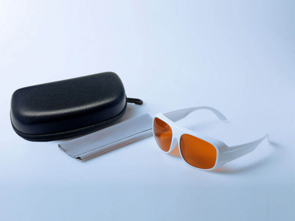 ¿Qué gafas de seguridad láser debería usar para láseres de Clase 4?