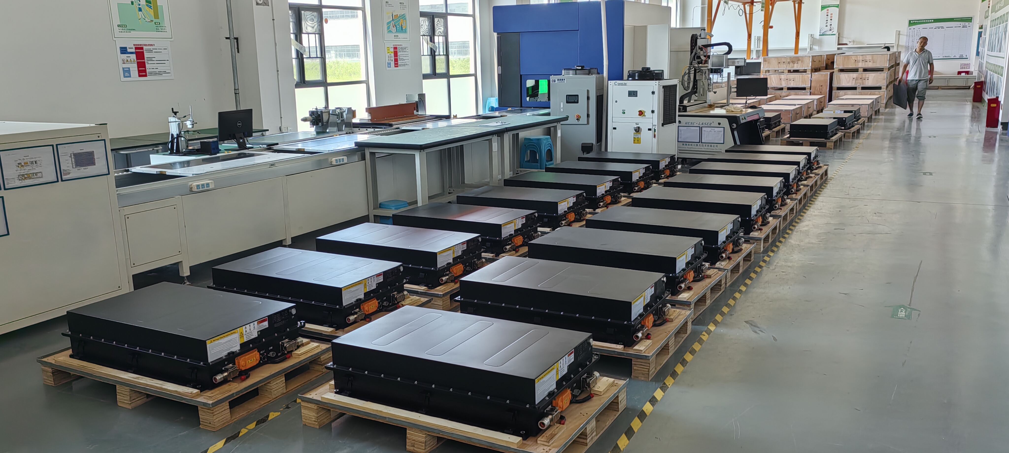  Factors to Consider When Selecting the Lithium Battery for EV