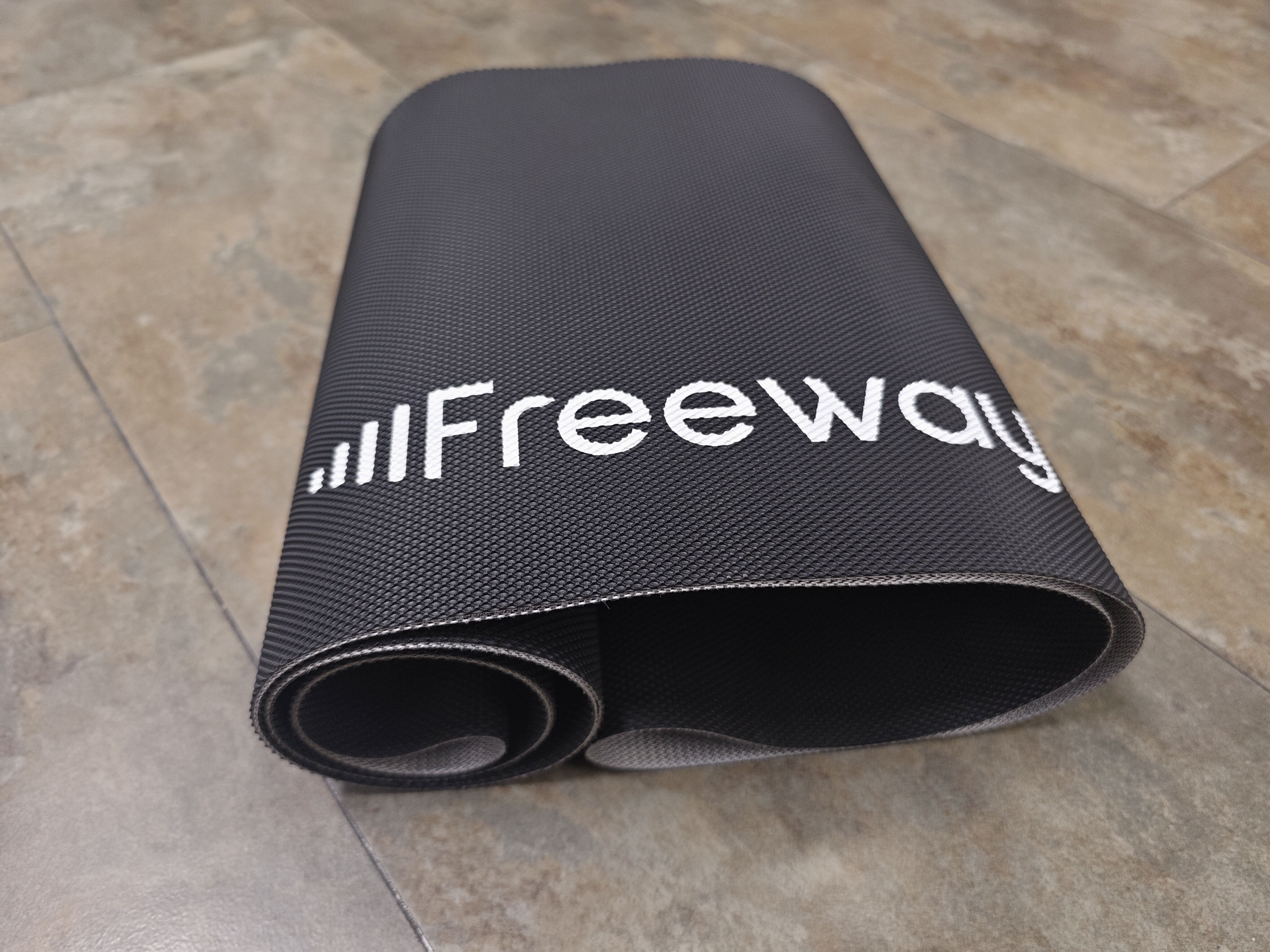 High Quality 1.8mm Black Low Noise Diamond Pvc Treadmill Motor Conveyor Belt Running Walking Treadmill Conveyor Belt