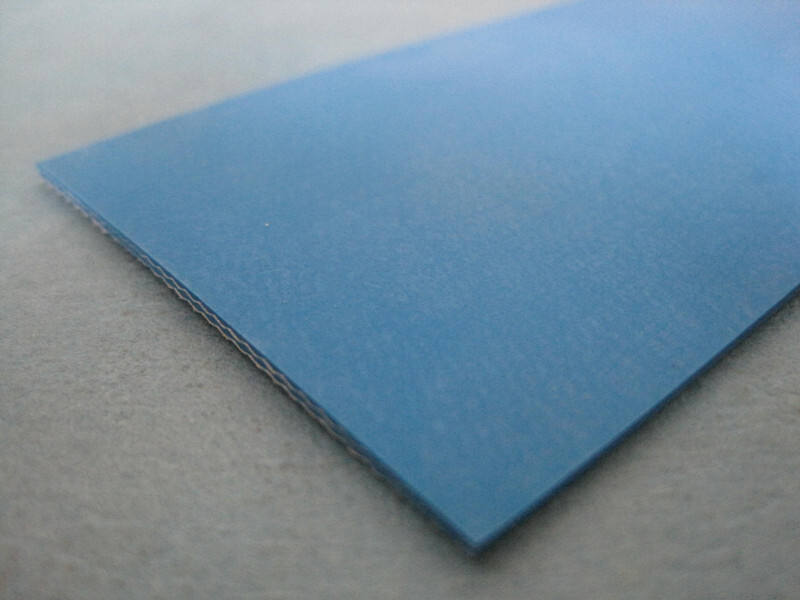 Customized Food-Grade PU PVC Conveyor Belts Anti-Skid Climbing Elevator Belt with Skirt Cleats Guide Strip for Retail Industries