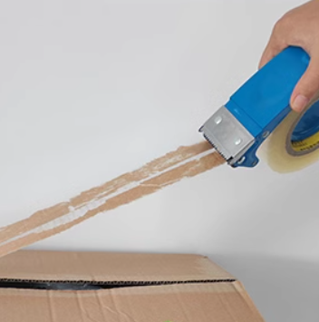 Jak skutecznie wykorzystać taśmę rozciągliwą w operacjach magazynowych?