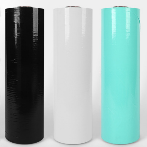 सिलेज व्रैप फिल्म का प्रभावी रूप से उपयोग करने के लिए किसान का मार्गदर्शन