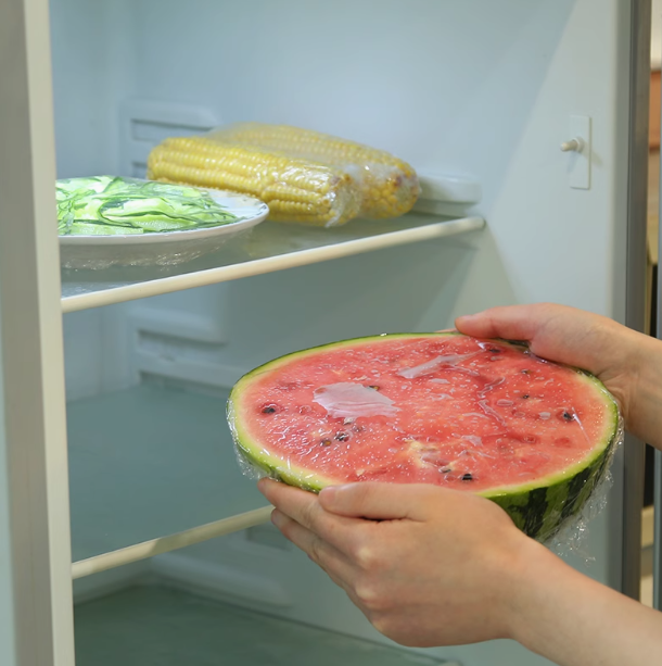 Cómo usar correctamente el film transparente para artículos frágiles durante una mudanza