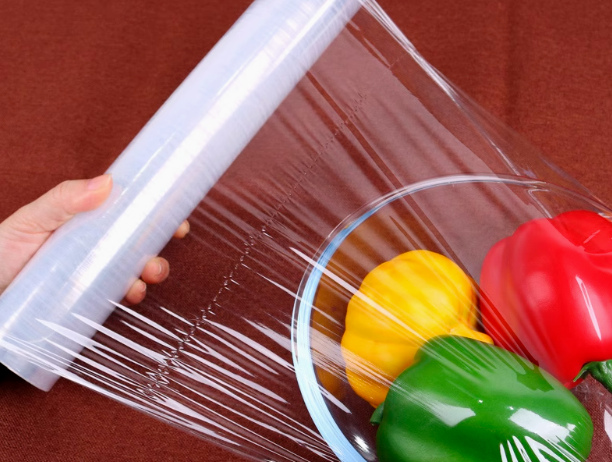 Preserve the flavor and nutrients of your meals with cling wrap