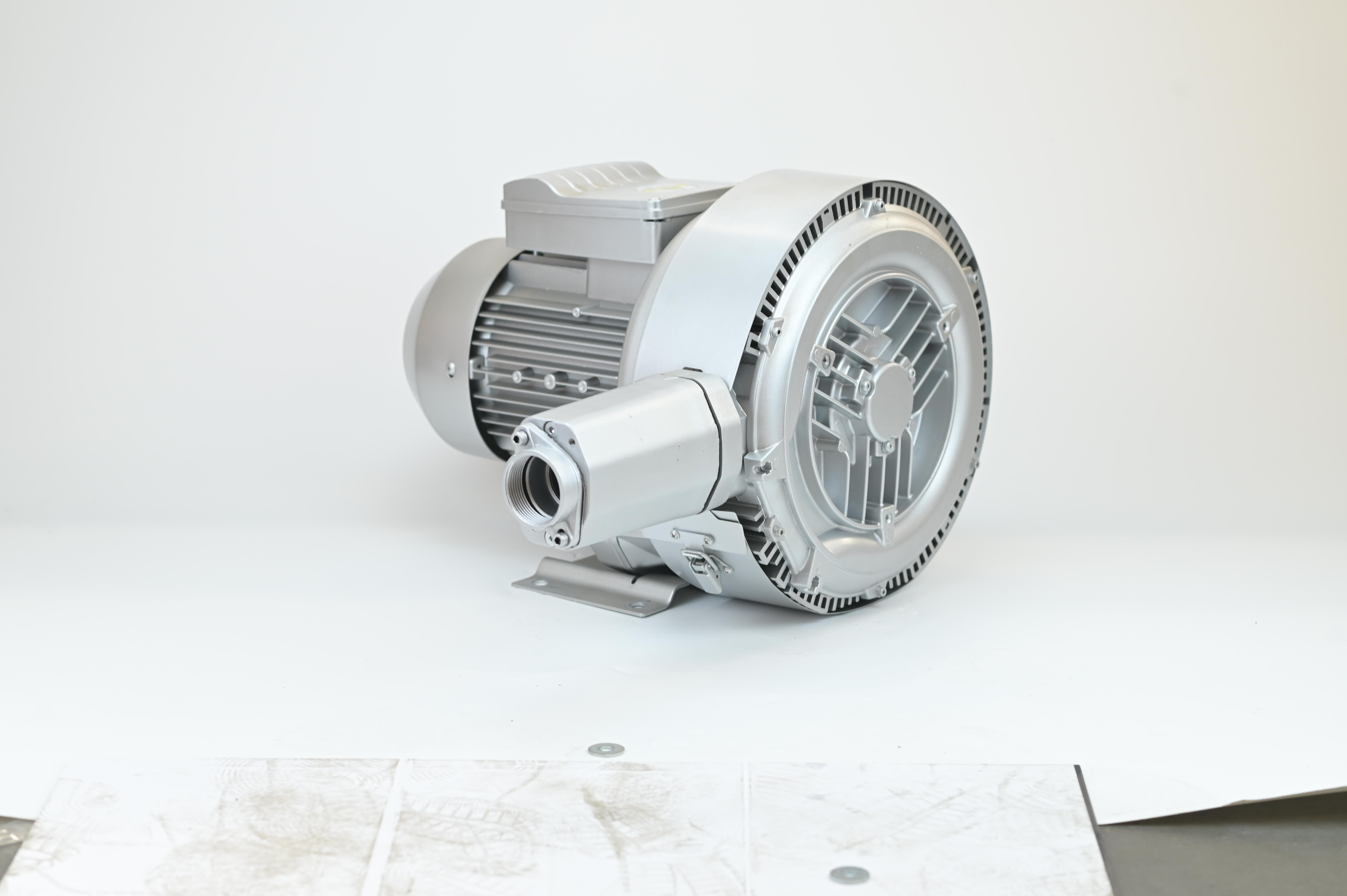 Entdecken Sie die Leistungsfähigkeit von Luft-Seitenkanalgebläsen