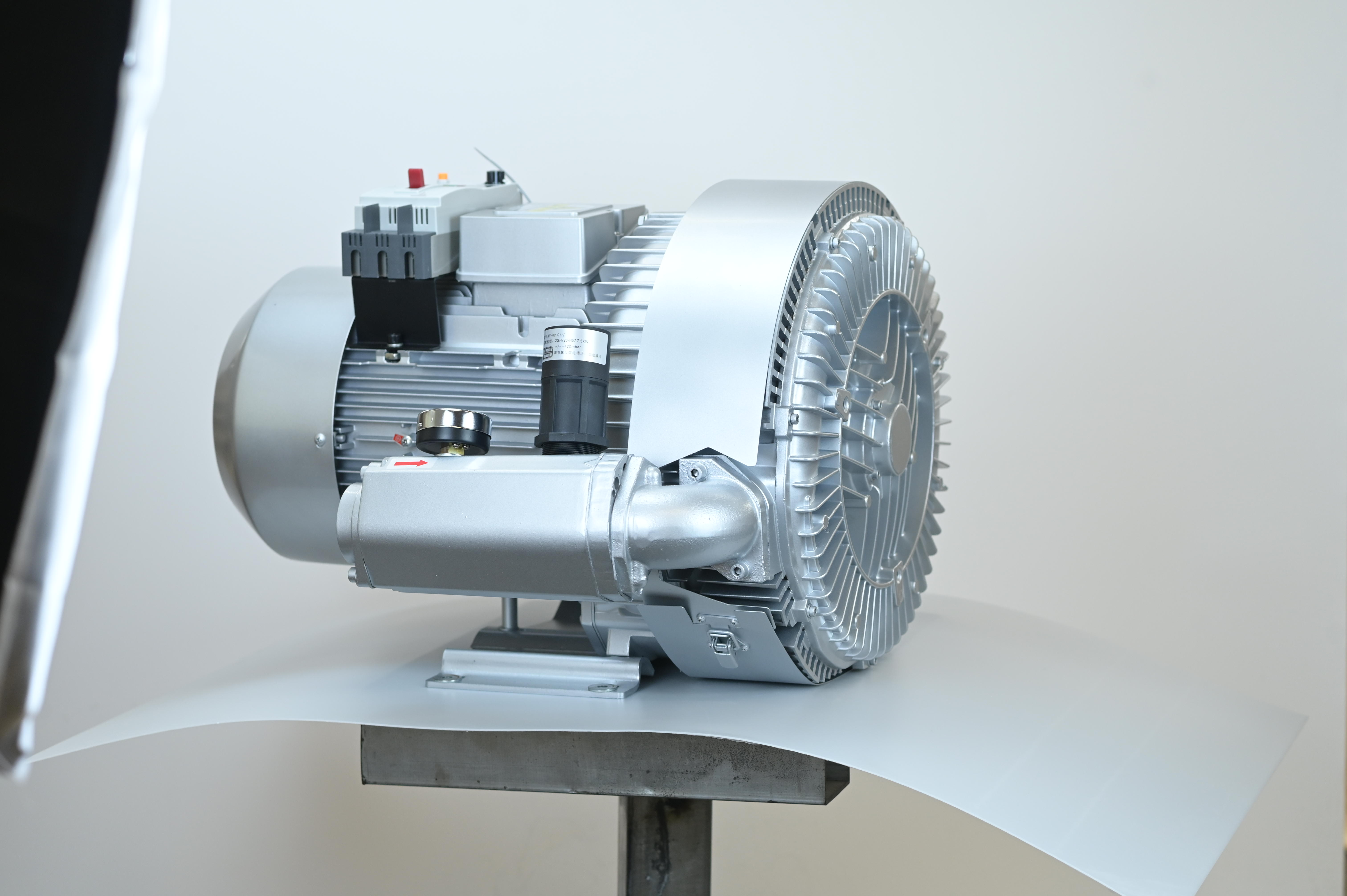 Which Industrial Vacuum Pump Is Ideal for Heavy-Duty Dust Extraction?