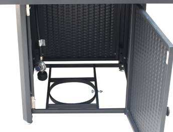 Open door for easy hide gas tank