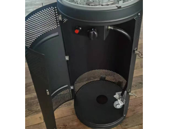 Door open for easy hide gas tank