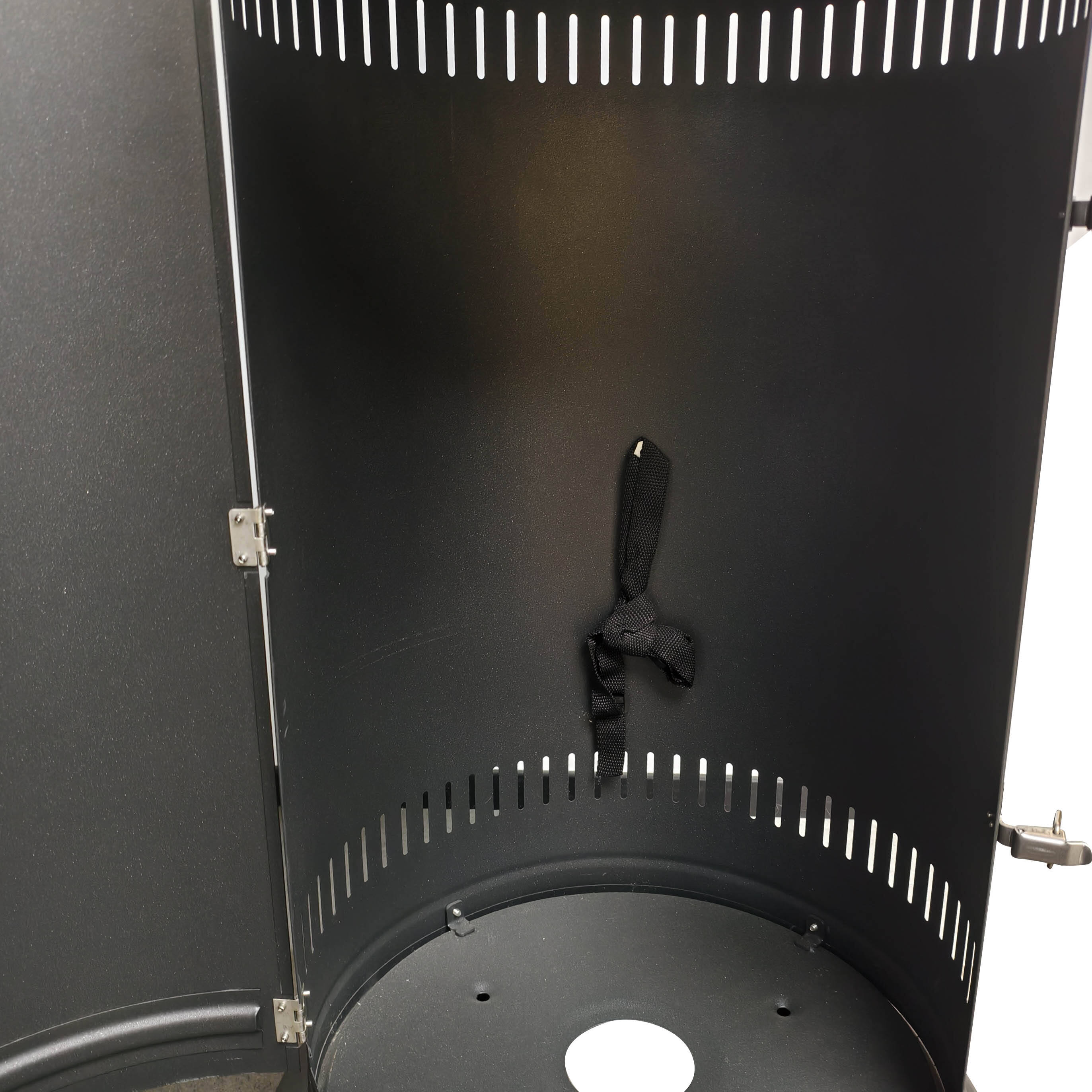 Door open design for each change gas bottle