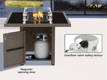 Magnetic opening door
