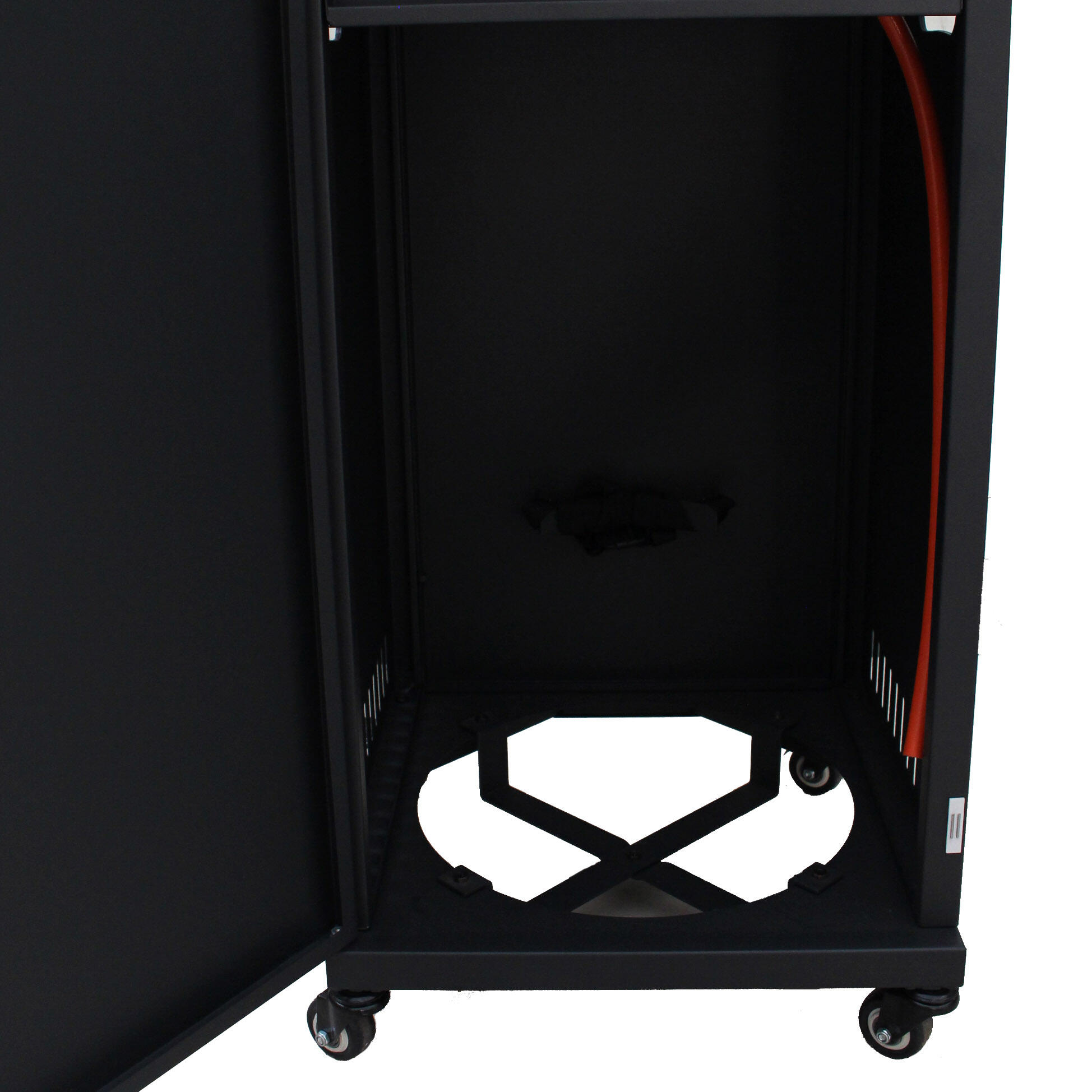 Door open design  for easy change gas bottle