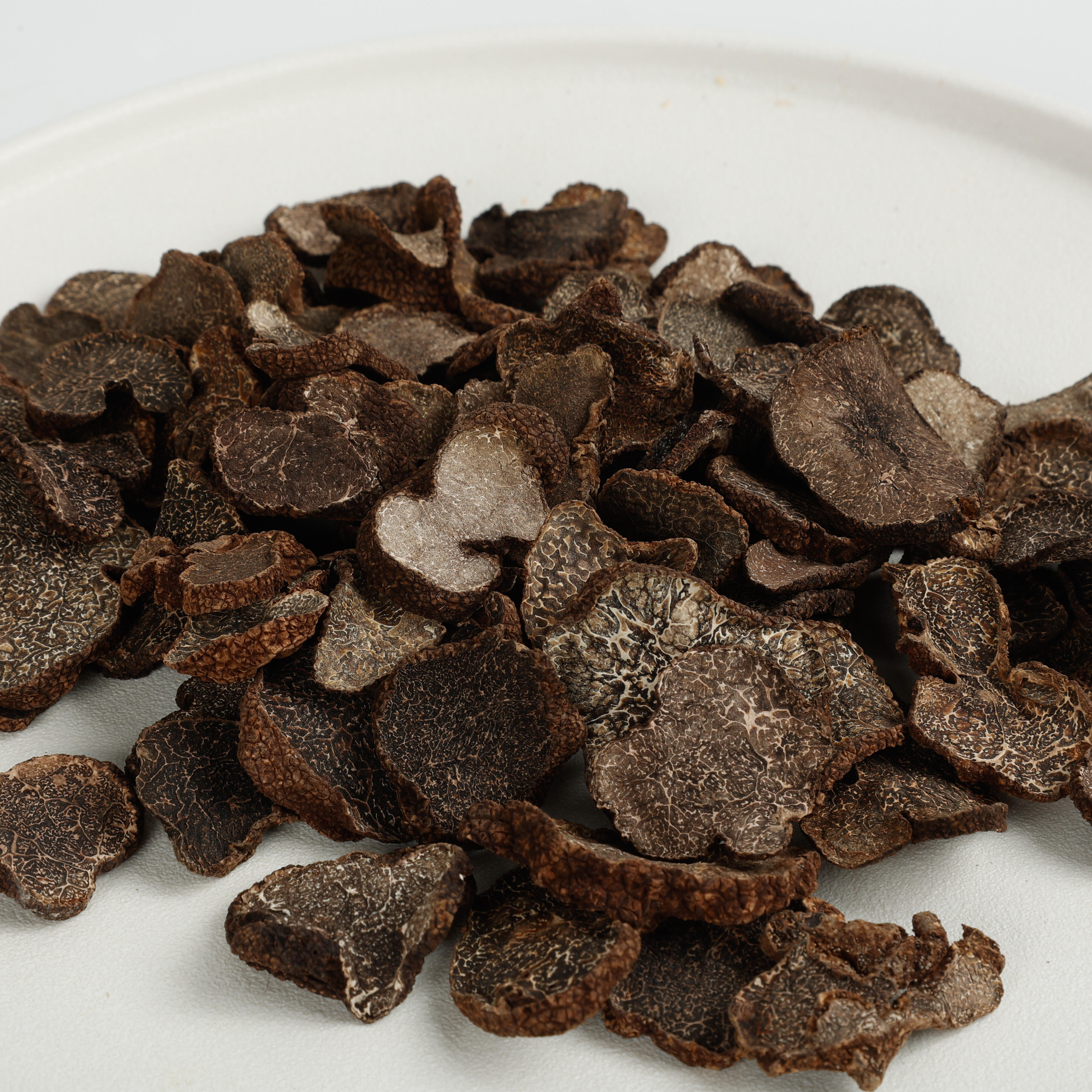 Trufa Negra: El Diamante del Mundo Culinario
