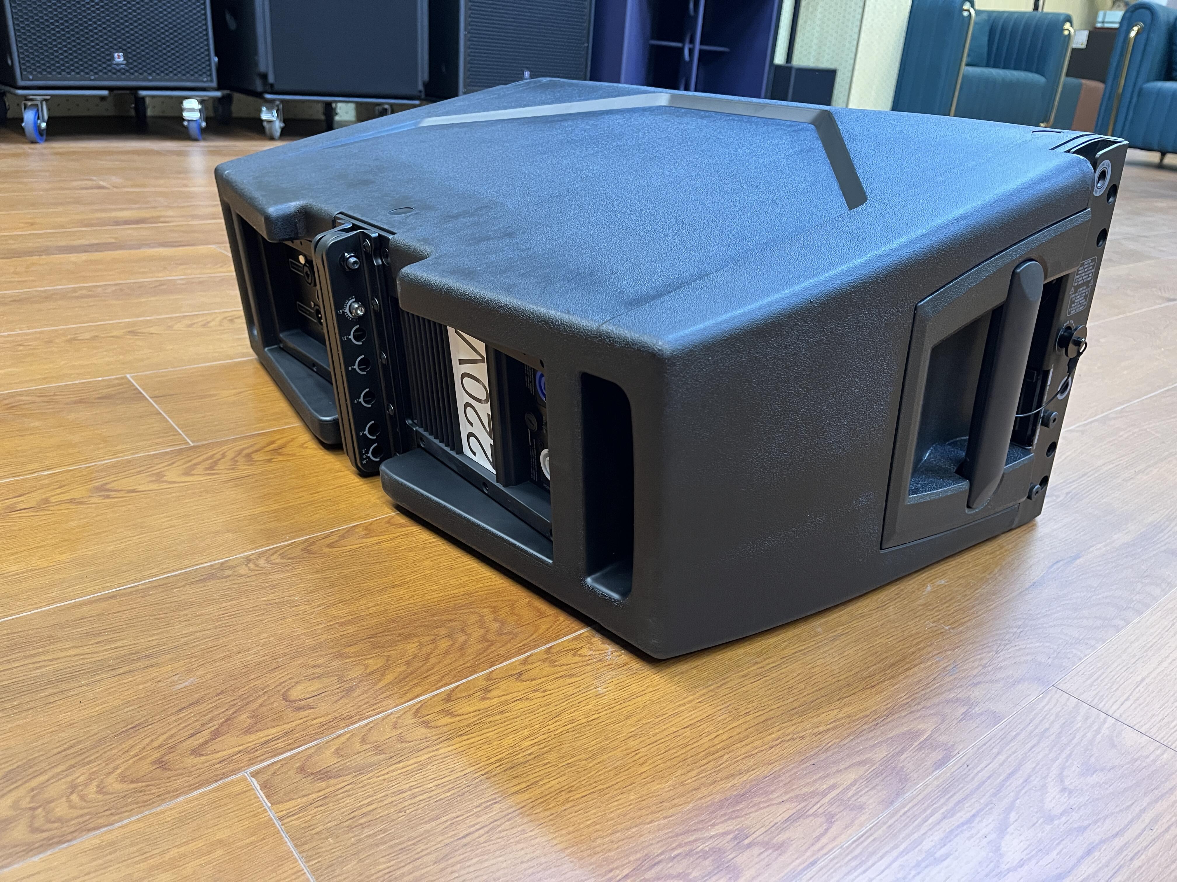 Система линейных массивов для крупных площадок, гастролей и стационарных установок