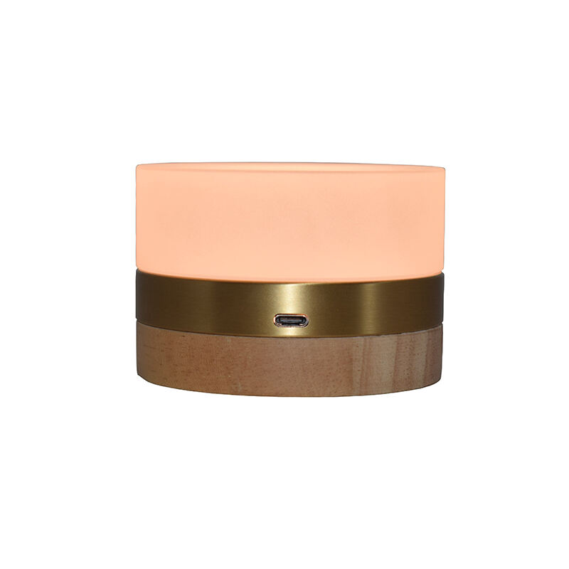 Lampada Portatile: Illuminazione Pratica per Spostamenti Frequenti
