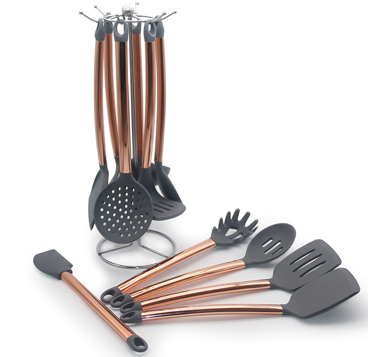 Erweiterte Manschettenform für umfassenden Unterarmschutz