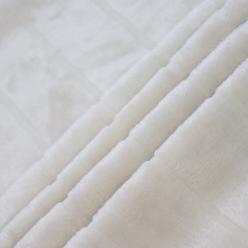 Beige Stripes Pattern Cutting Flannel Blanket factory