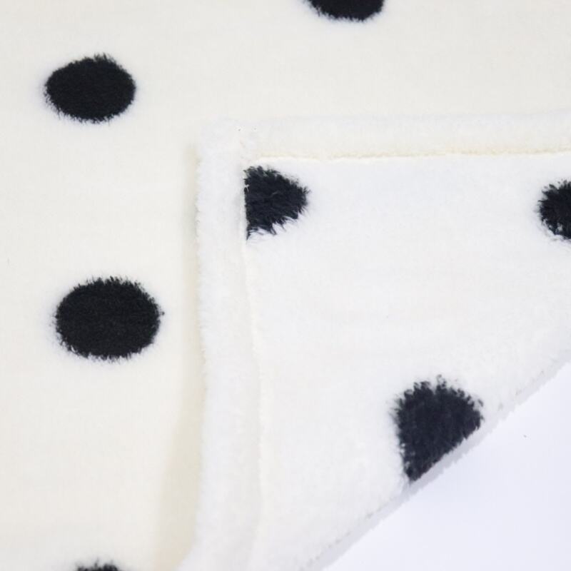 Black Dot With White Background Sherpa Blanket supplier