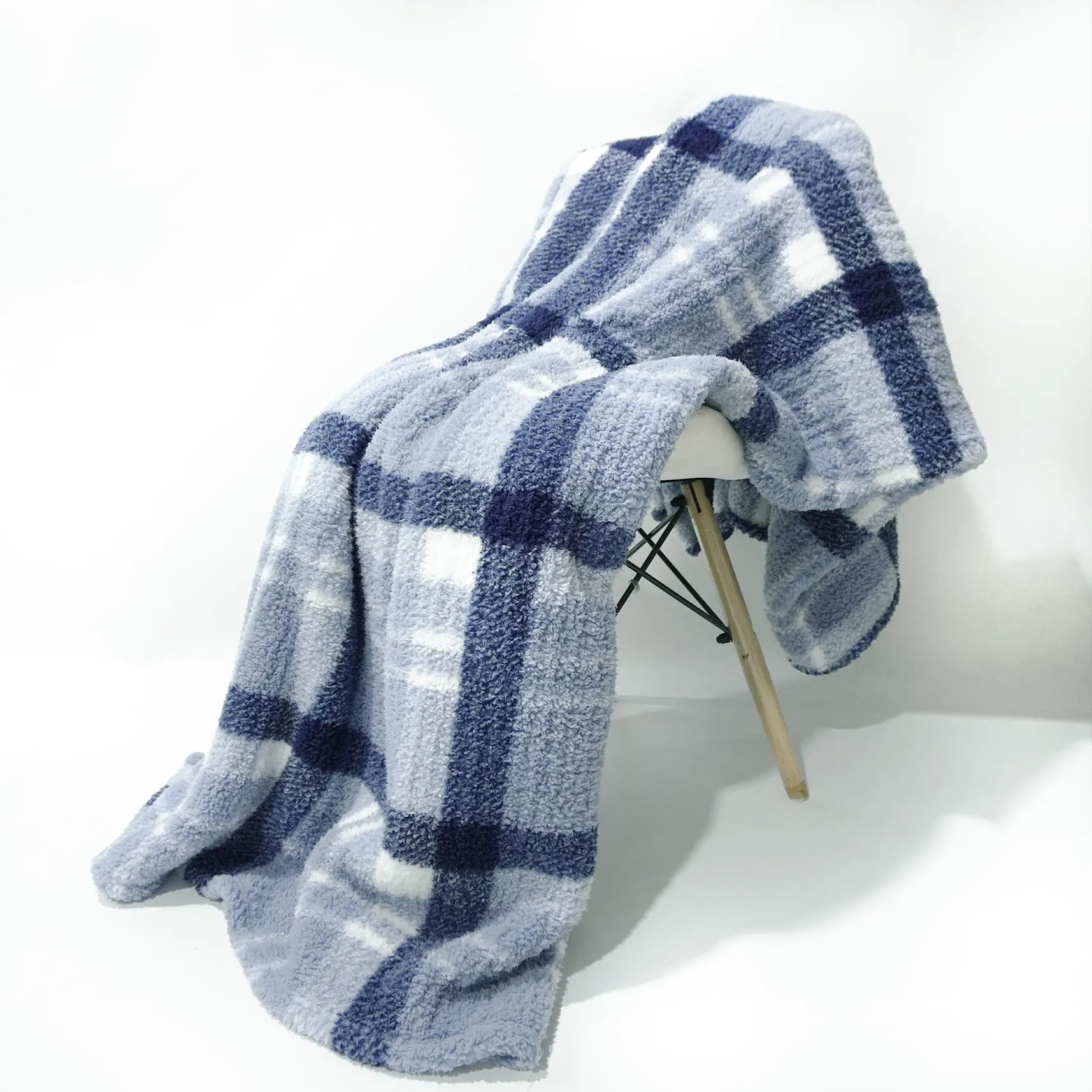 Blue Stripes Printing Sherpa Blanket details