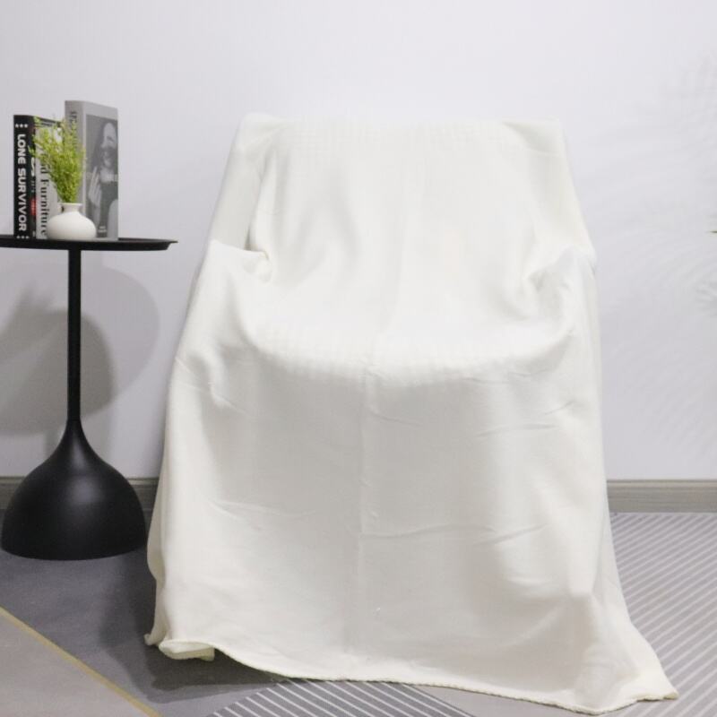 White Solid Color Dyeing Polar Fleece Blanket