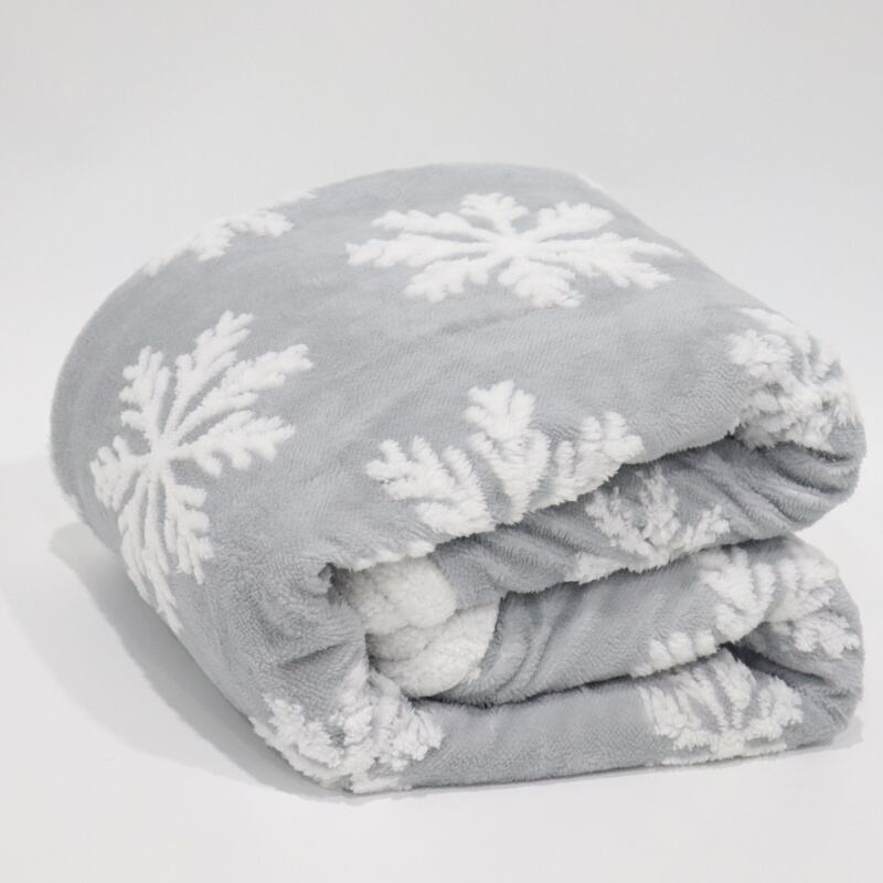 Snowflake Pattern Cationic Sherpa Fleece Blanket supplier