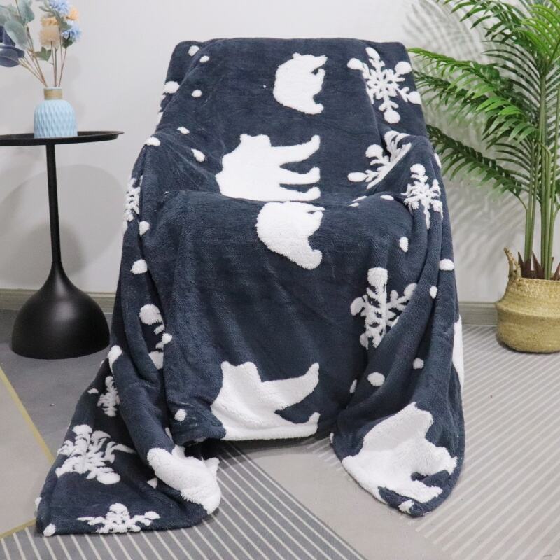 Snowflake And Polar Bear Pattern Cationic Sherpa Blanket manufacture