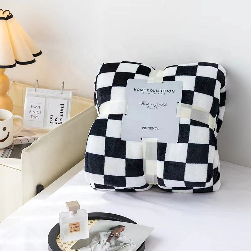 Modern 100% Polyester Cozy Checkered Flannel Fleece Throw Blanket Knitted Soft Checkerboard Grid Print