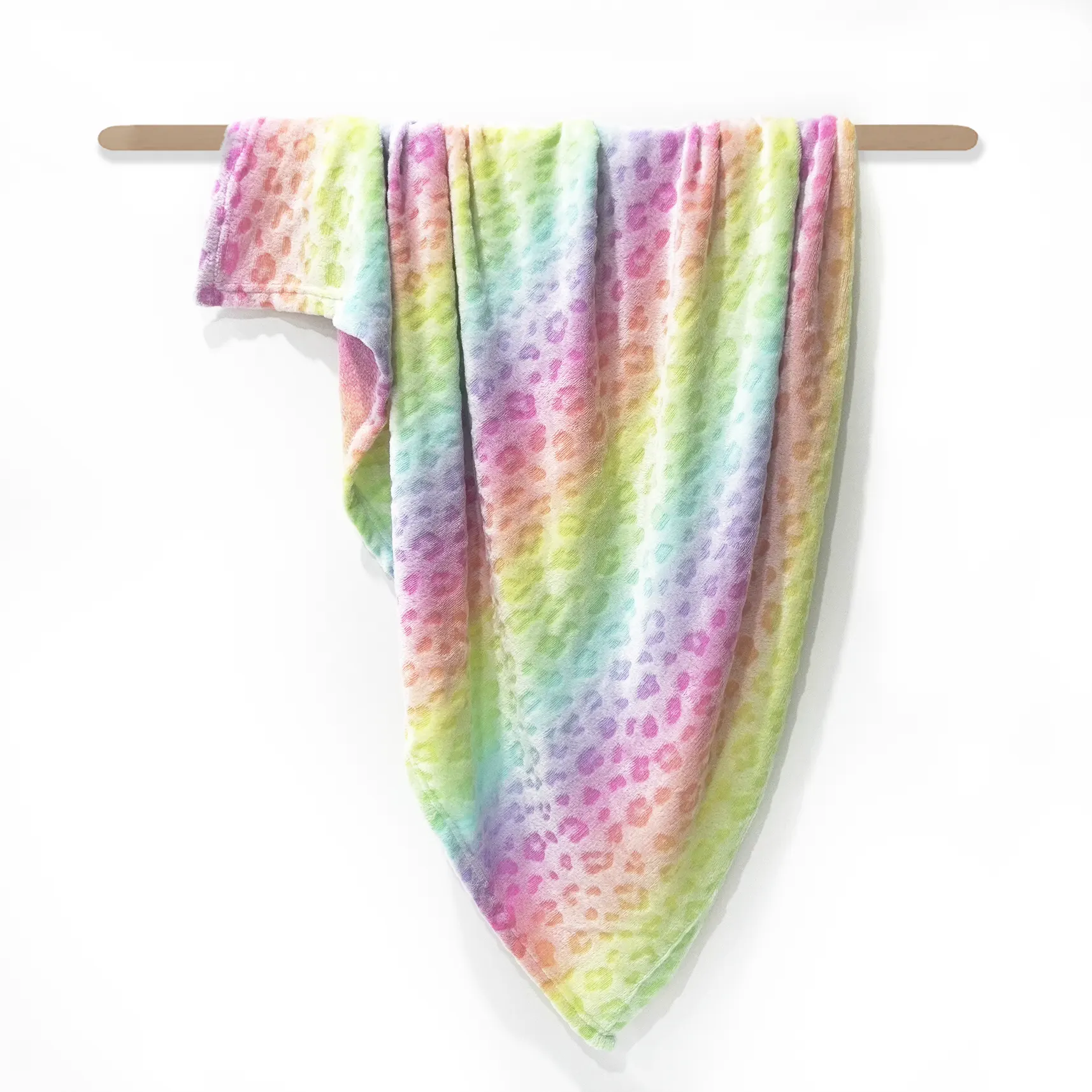 Rainbow Print Back Cut Flannel Blanket