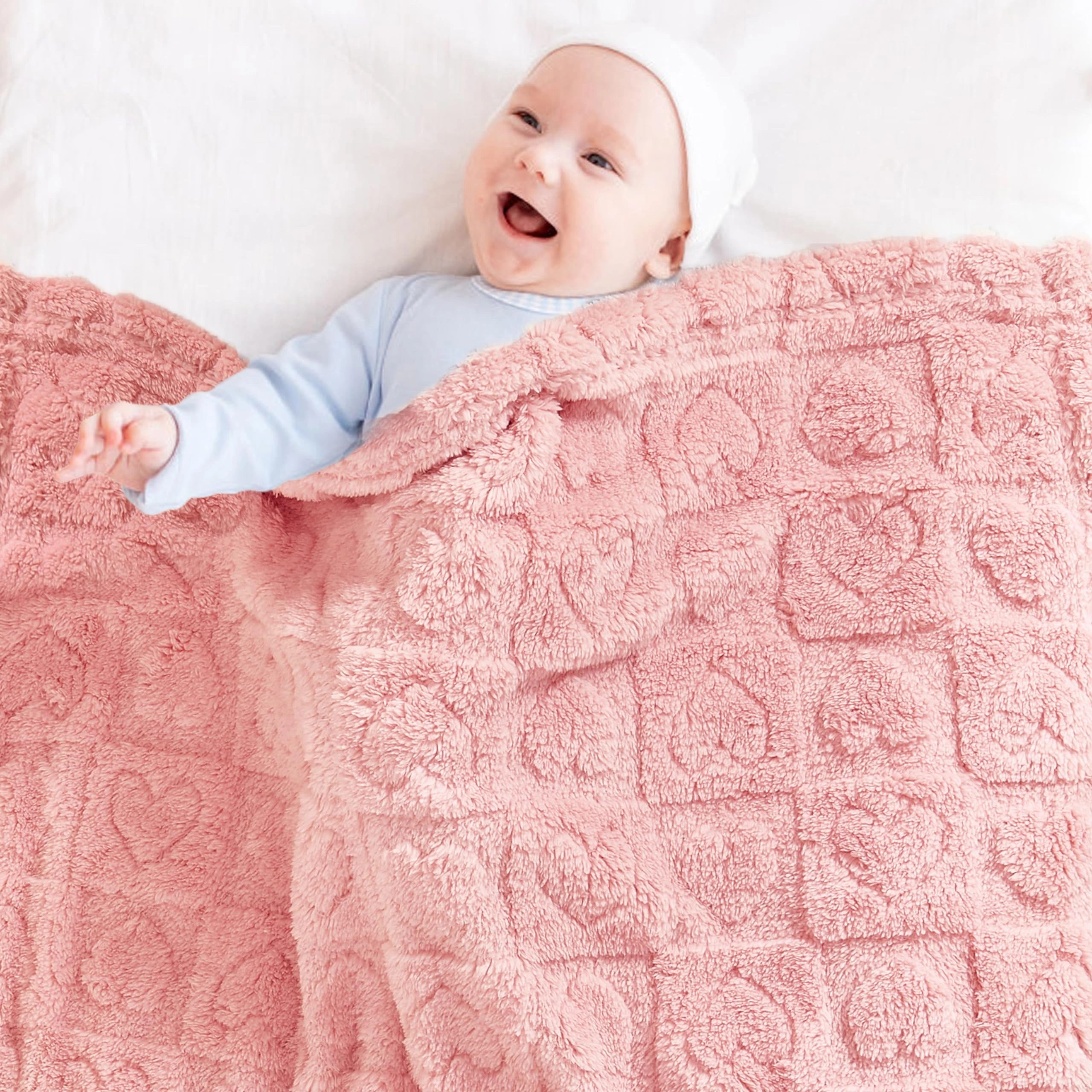 Customized Solid Color Modern Fleece Baby Blanket Love Hearts Checkered Blanket Ultra Soft Cozy Baby Blankets for Girls Boys